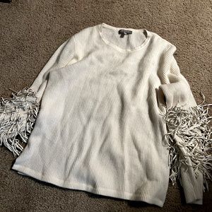 Neiman Marcus woman sweater in ivory